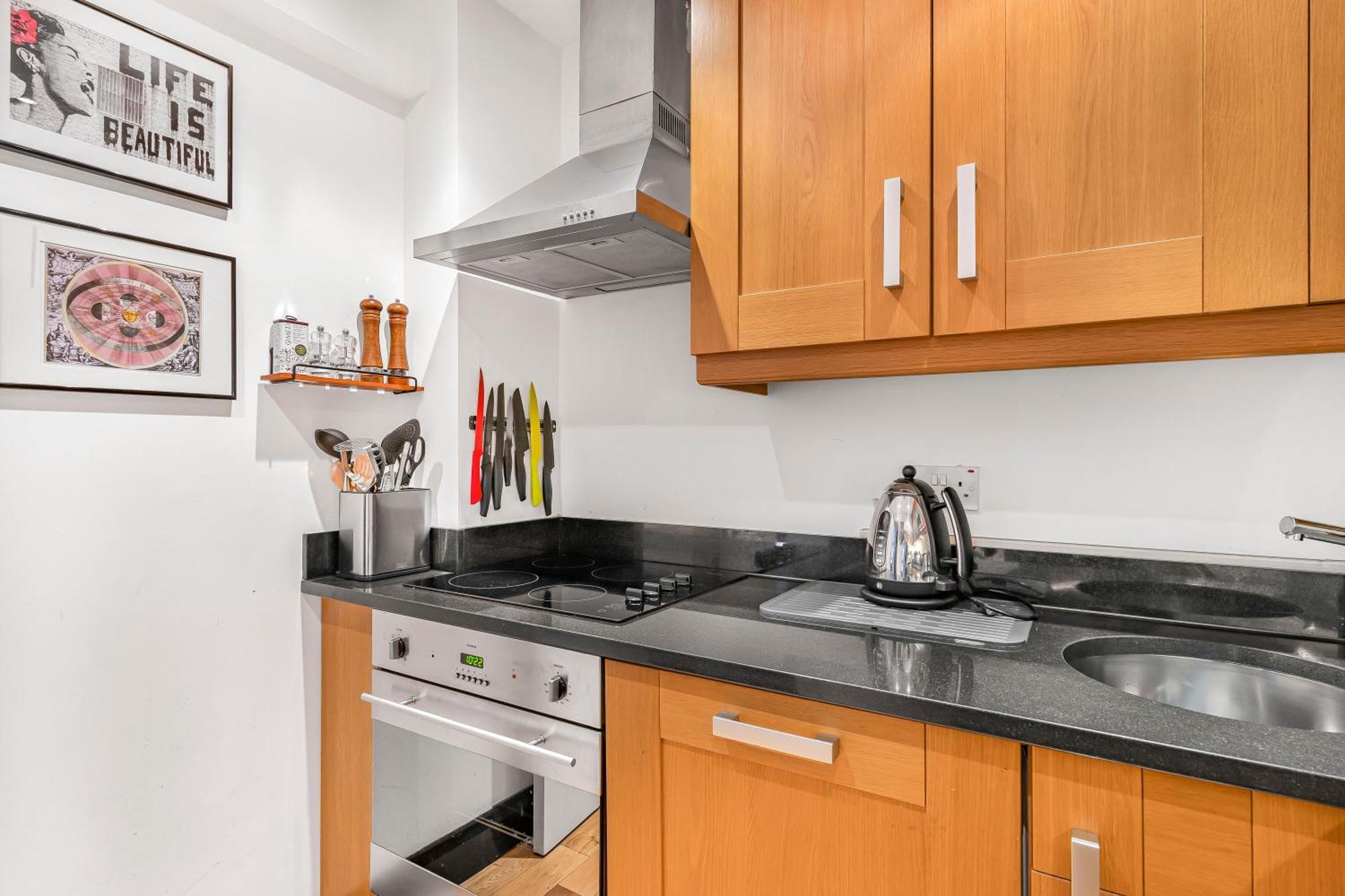 Elegant 1 Bedroom Flat Near Harrods ลอนดอน ภายนอก รูปภาพ