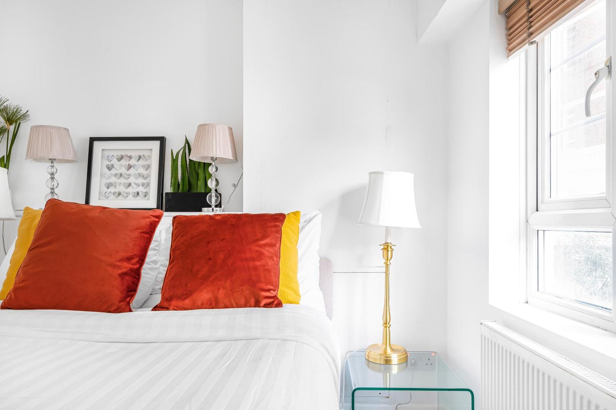 Elegant 1 Bedroom Flat Near Harrods ลอนดอน ภายนอก รูปภาพ